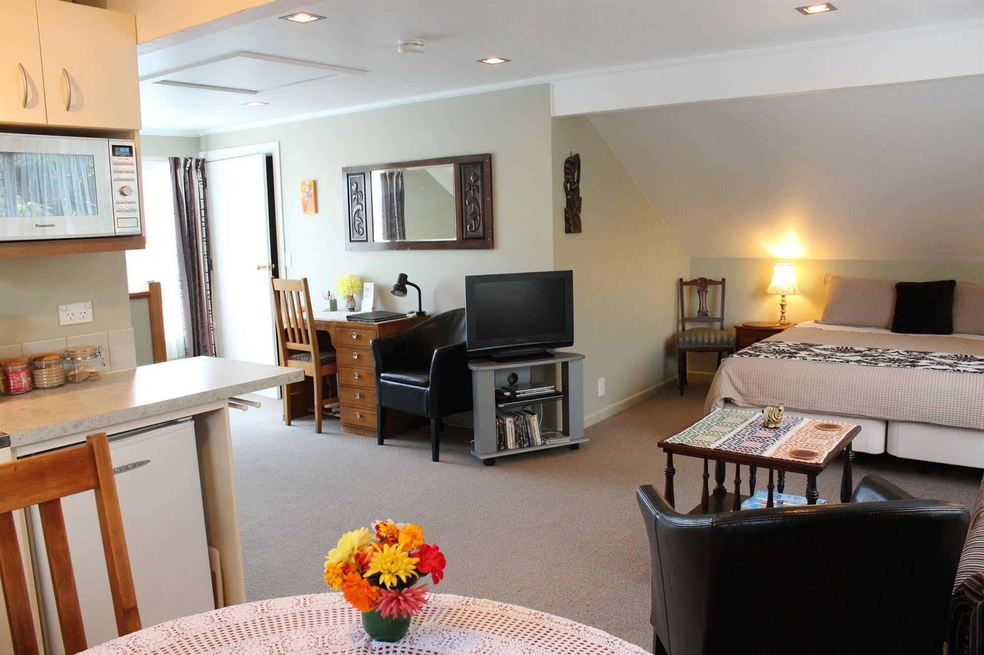 Annick House Bed And Breakfast Nelson Bagian luar foto