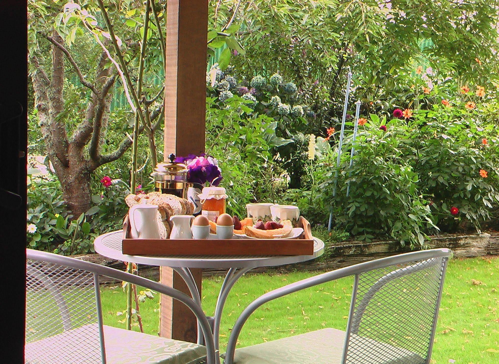Annick House Bed And Breakfast Nelson Bagian luar foto
